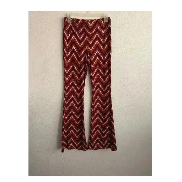 🆕 No Boundaries Chevron Print Flared Leg Pants M🆕 - Picture 5 of 11